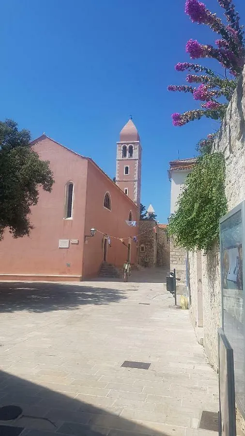 Apartment Lavanda Garden Rab Town Croatia